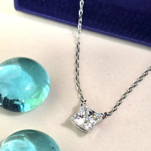 🌟Swarovski Attract Crystal Necklace Princess Square Cut Solitaire Pendant 🌟 - Picture 8 of 10